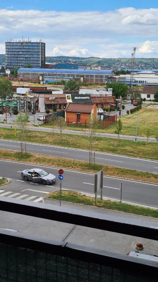 Apartmani Marcetic 슬라본스키브로드 외부 사진