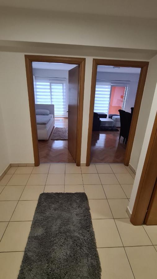 Apartmani Marcetic 슬라본스키브로드 외부 사진