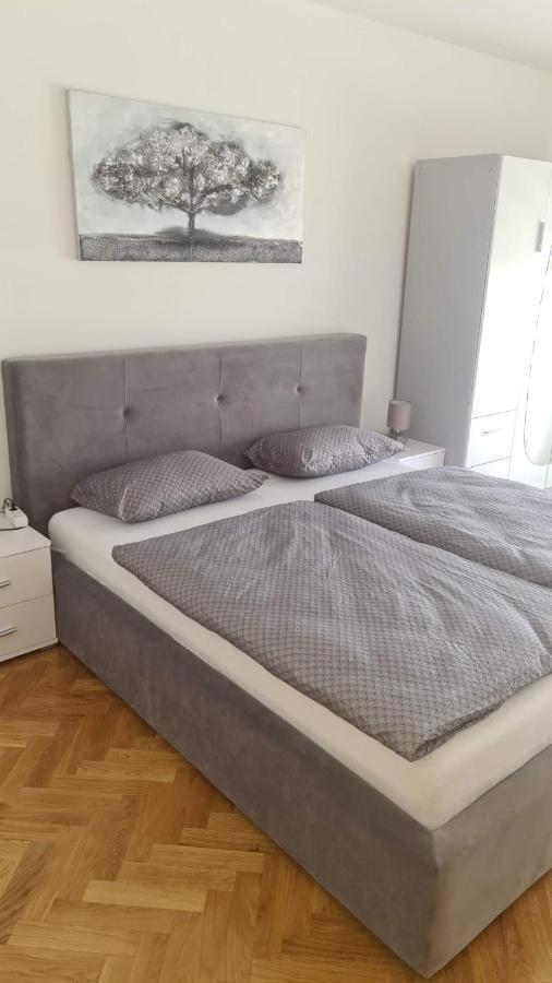 Apartmani Marcetic 슬라본스키브로드 외부 사진