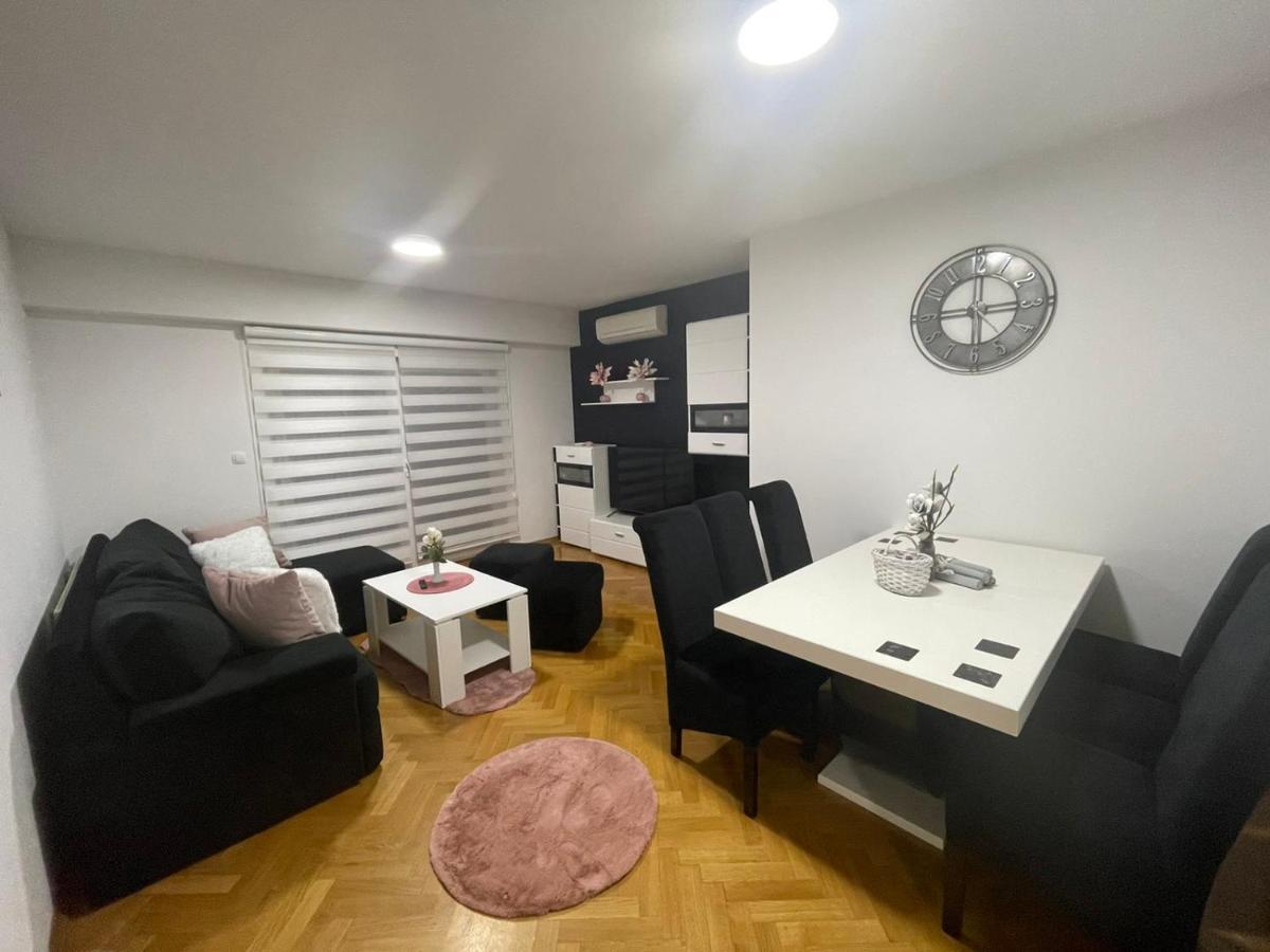 Apartmani Marcetic 슬라본스키브로드 외부 사진