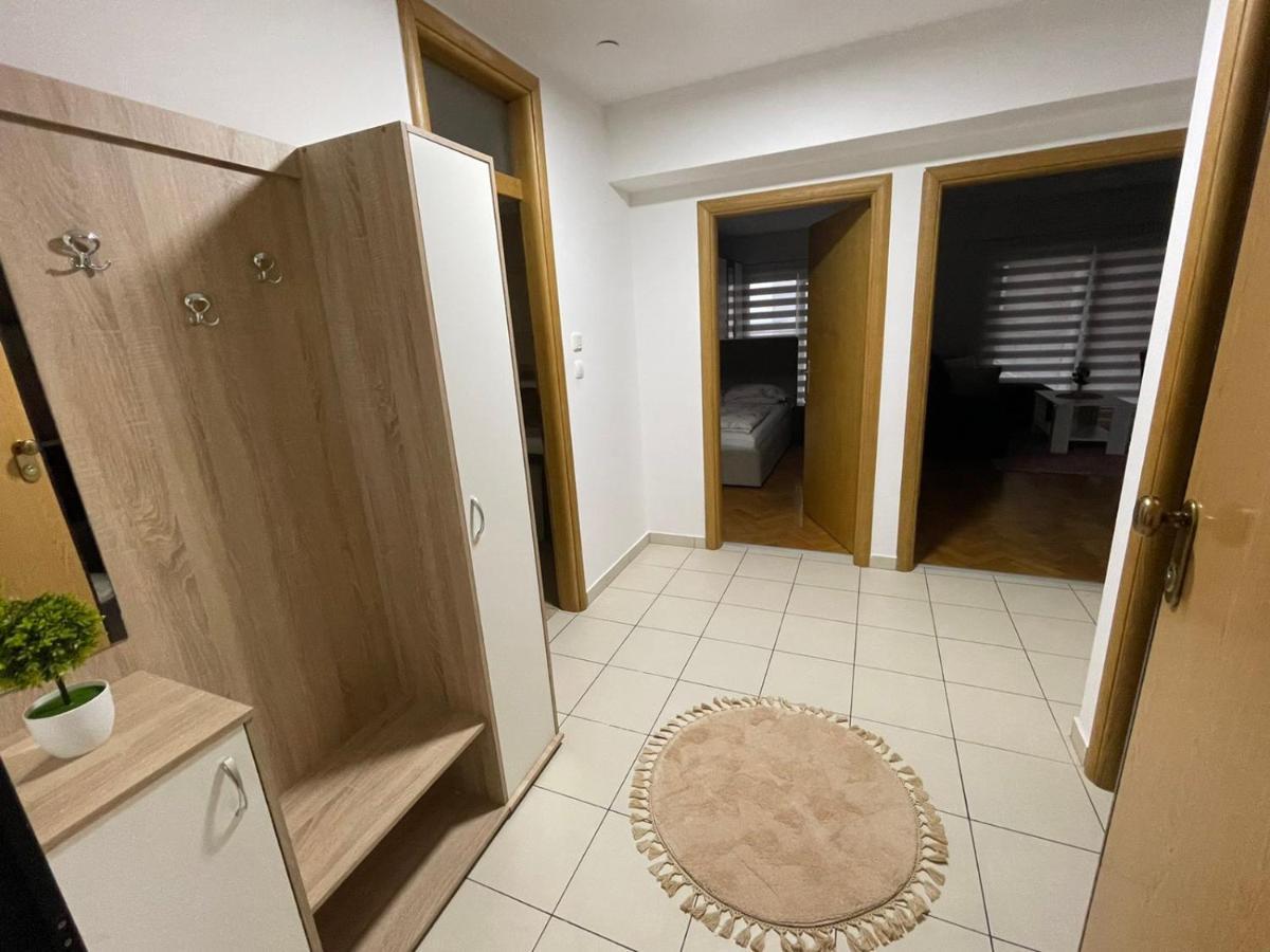 Apartmani Marcetic 슬라본스키브로드 외부 사진